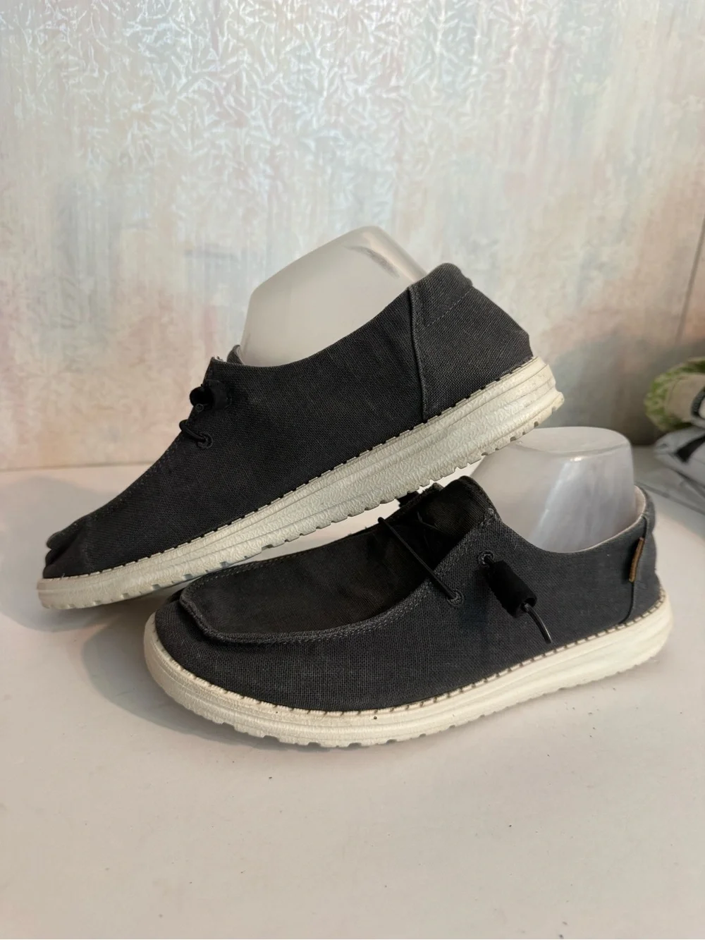 Hey Dude Wendy Chambray Off Black Men's Casual Slip-On Loafers. Casual Sz 10